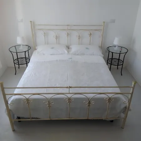 La E' Bella Bed & Breakfast