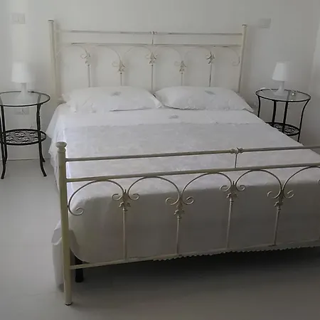 La E' Bella Bed & Breakfast