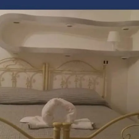 La E' Bella Bed & Breakfast *