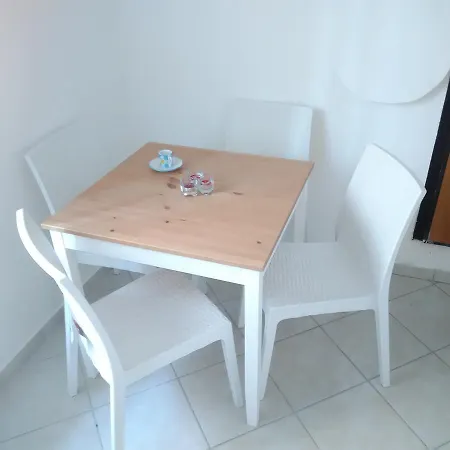 La E' Bella Oda ve Kahvaltı *